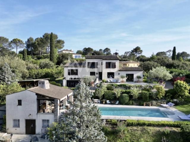 Villa d'exception avec vue panoramique – Domaine recherché de