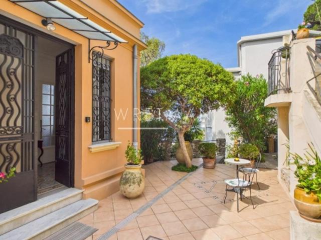 Villa d'Exception avec Vue Panoramique sur la Mer – Cap de Nice