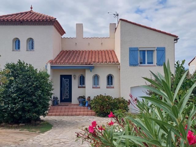 Villa d'exception avec vue sur les Albères et le Canigou