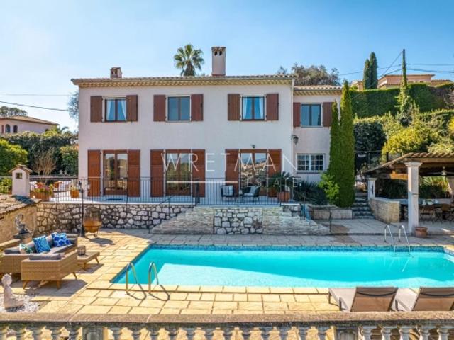 Villa d'exception avec vue spectaculaire Vence