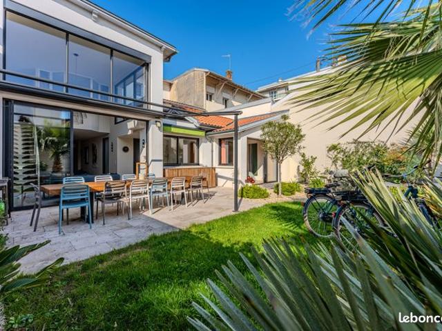 Villa d'exception à deux pas de la plage et des commerces