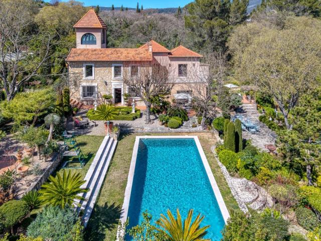 Villa d'exception a vendre Grasse 230m² Grasse