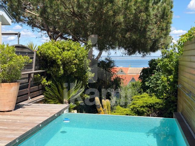 Villa d'exception face au bassin d'Arcachon accès direct à l. 141m² Arcachon