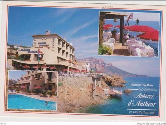 Villa d'exception pieds dans l'eau Côte d'Azur 900m² Agay