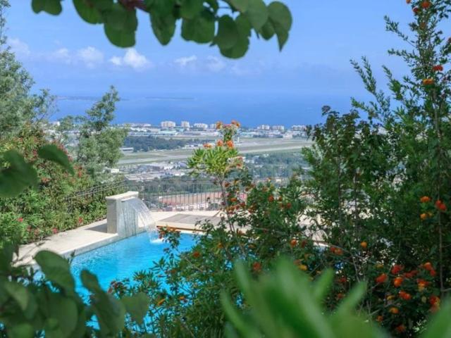 Villa d'exception vue mer à Mandelieu la Napoule