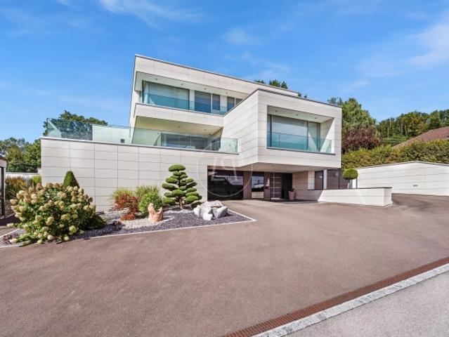 Villa d'Exception Zeitgenössisches Design und hochwertige Dienstleis