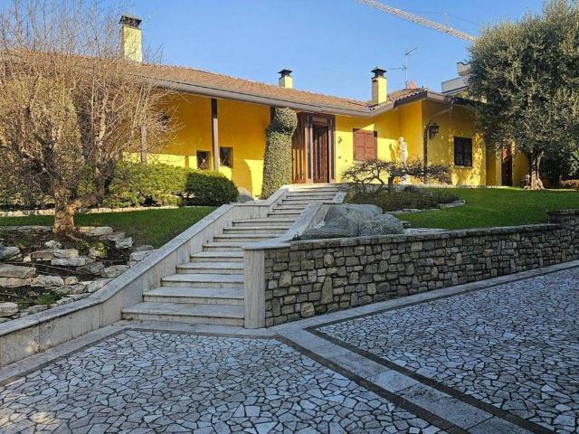 Villa di 418 mq in vendita Via Sorte, Brembate di Sopra, Bergamo, Lombardia