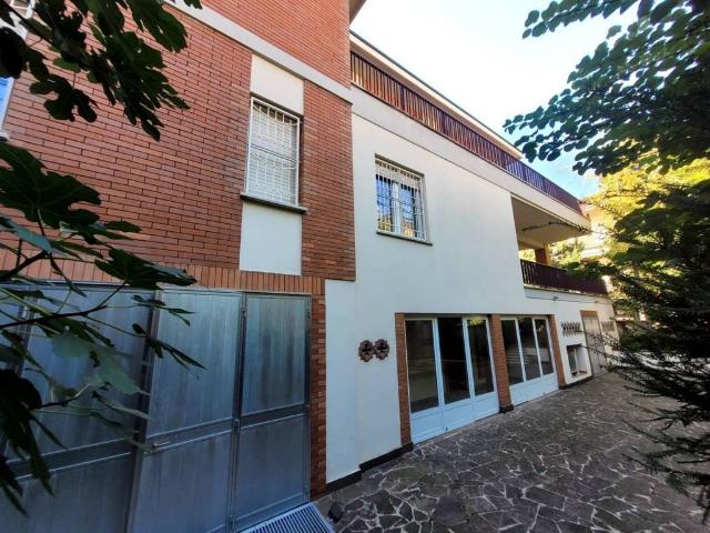 Villa di 425 mq in vendita Via Veneto, Piacenza, Emilia Romagna