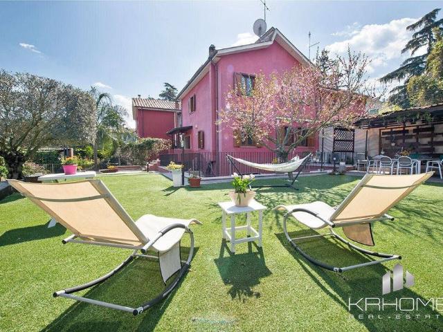 Villa di 459 mq in vendita Via di Mezzocammino, Roma, Lazio