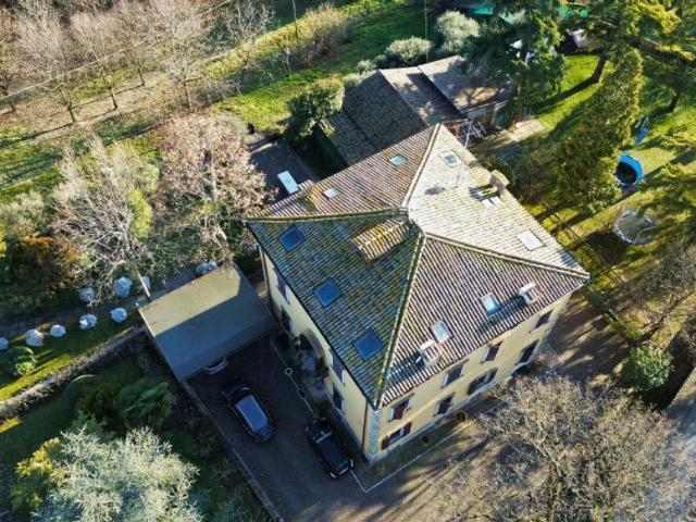 Prestigiosa villa di 474 mq in vendita, Reggio Emilia, Italia