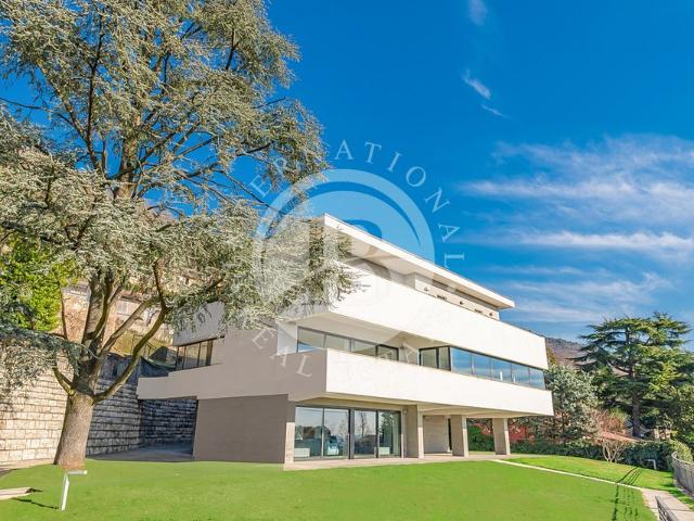 Villa in vendita Brescia, Italia