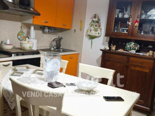 Villa di 60 m con 3 locali in vendita a Leporano