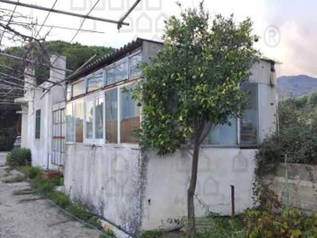 VILLA di 6 vani e di 140 mq MESSINA rif. 2VS16425