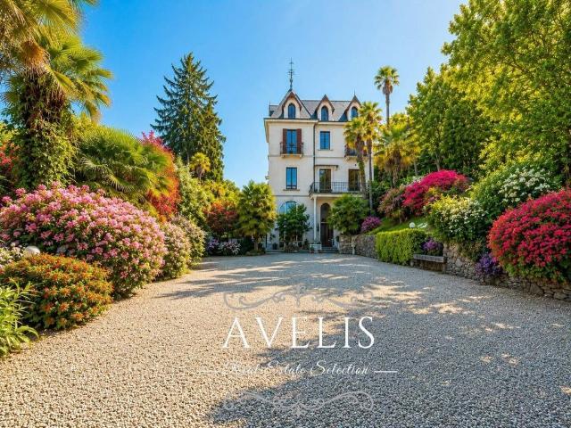Villa di 800 mq in vendita Via Lugano, 21, Luino, Varese, Lombardia