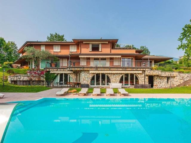Villa di 851 mq in vendita Via Bressanella, Longone al Segrino, Como, Lombardia