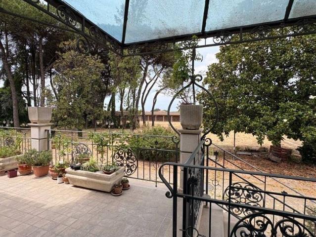 Villa di 1000 mq in vendita V.Piani di Santa Maria, Ariccia, Roma, Lazio