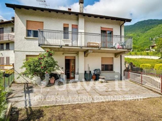 Villa di 100 m con 4 locali in vendita a Sant'Omobono Terme