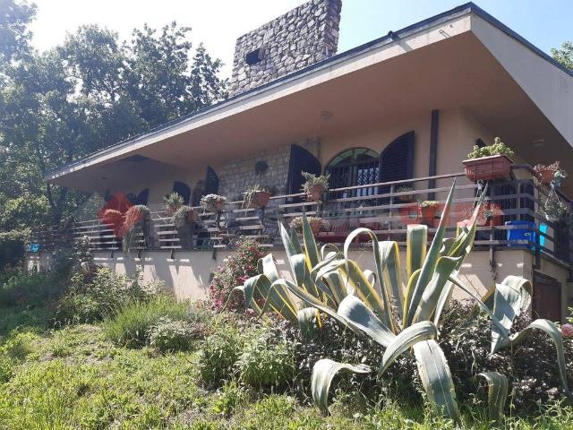 Villa di 120 mq in vendita Via di Aquilea Traversa 1, Lucca, Toscana
