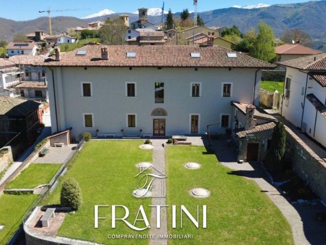 Villa di 1460 mq in vendita Via San Lorenzo, Montereale, Abruzzo
