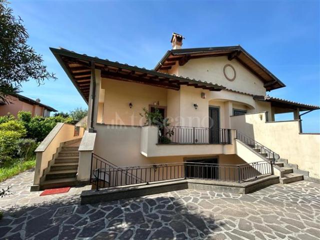 Villa di 160 mq a Infernetto Roma