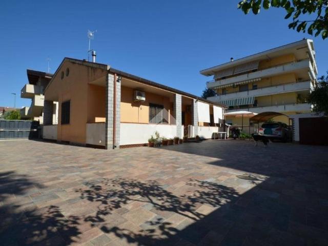 Villa di 162 mq in vendita Via Tirso, 6, Montesilvano, Pescara, Abruzzo