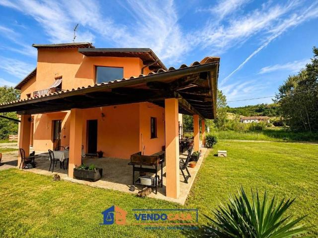 Villa di 163 mq in vendita Strada Vaglio Serra, 55, Nizza Monferrato, Piemonte