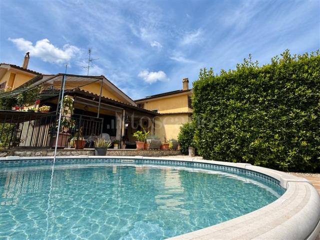 Villa di 165 mq a Magliana, Trullo, Parco de' Medici Roma