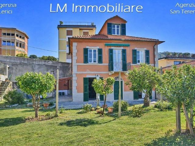 Villa di 171 mq in vendita Via Generale Ferrari, 62, Lerici, La Spezia, Liguria