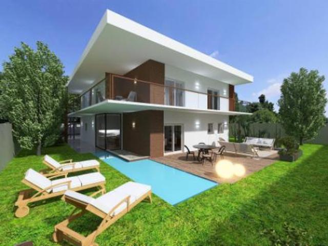 Villa di 190 m con 4 locali e box auto in vendita a Olgiate Olona