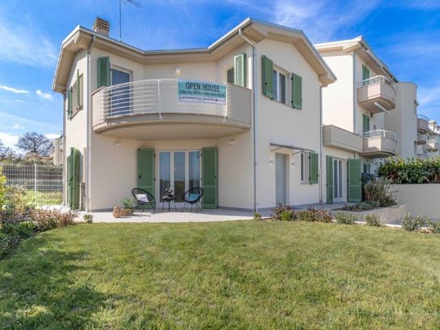 Villa di 205 mq in vendita Via Giovanni Costa, 9, Civitanova Marche, Marche