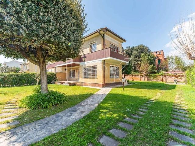 Villa di 210 mq in vendita Via Riccione, Fiumicino, Lazio