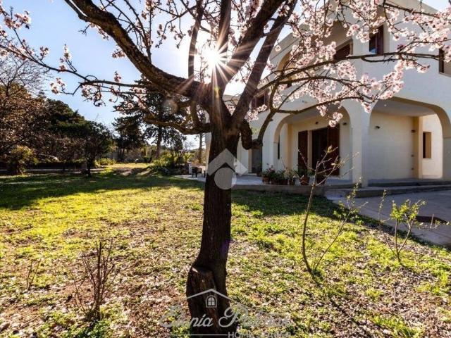 Villa di 240 mq in vendita Via delle Azalee, 15, Quartu Sant'Elena, Cagliari, Sardegna