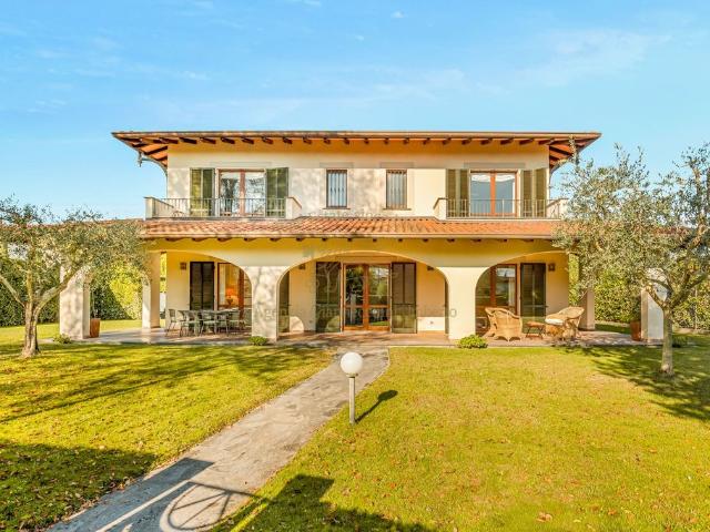 Villa di 240 mq in vendita via Pablo Picasso 25, Forte dei Marmi, Lucca, Toscana