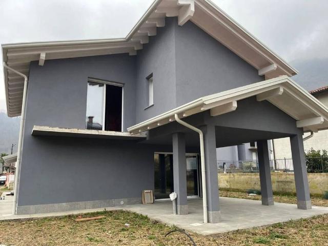 Villa di 240 mq in vendita Via Pianazzo, Lavena Ponte Tresa, Varese, Lombardia