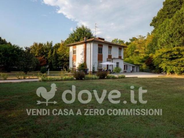 Villa di 254 m con più di 5 locali e box auto in vendita a Cazzago Brabbia [rif. DV 14329]