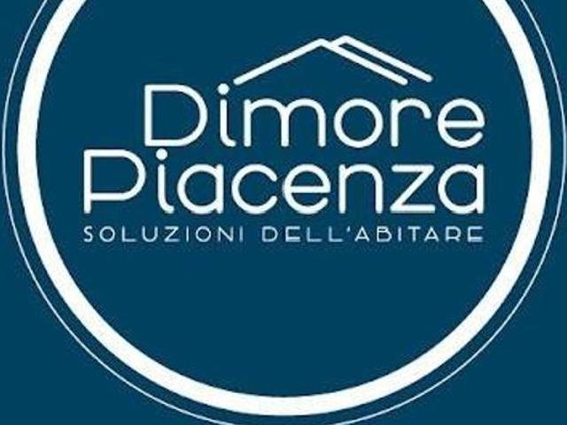 Villa di 268 mq in vendita Piazza dei Cavalli, 1, Piacenza, Emilia Romagna