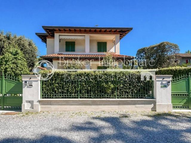Villa di 273 mq in vendita Via Giuseppe Mazzini, Forte dei Marmi, Toscana