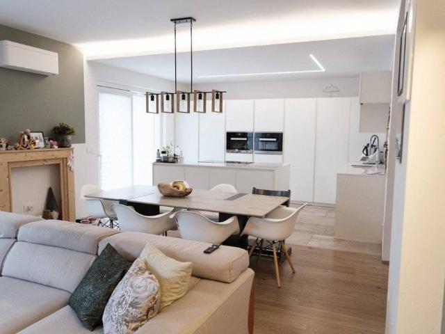 Villa di 280 mq in vendita Via Sottomonte Unterbergstraße, Laives, Bolzano, Trentino Alto Adige