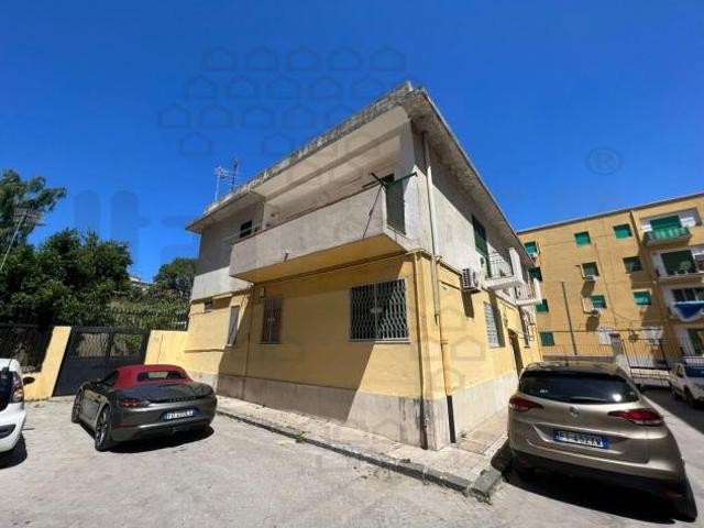 VILLA di 2 vani e di 90 mq MESSINA rif. 2VS16317