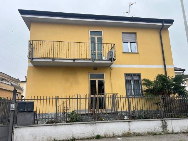 Villa di 300 mq in vendita Via Adua, 61, Cernusco sul Naviglio, Milano, Lombardia