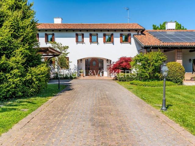 Villa di 300 mq in vendita Via Sant'Elena, Silea, Veneto