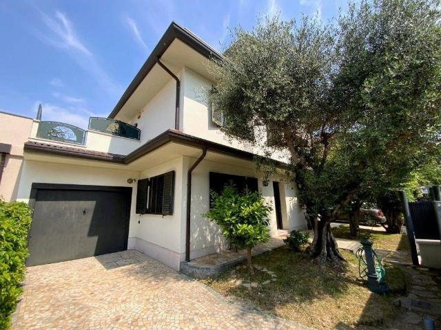 Villa di 304 mq in vendita Via Antonio Simeone Sografi, 11, Padova, Veneto