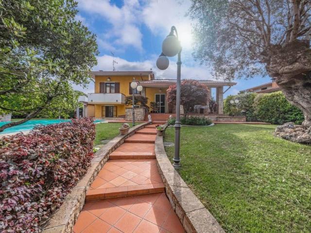 Villa di 315 mq in vendita Via Trento, Montichiari, Lombardia
