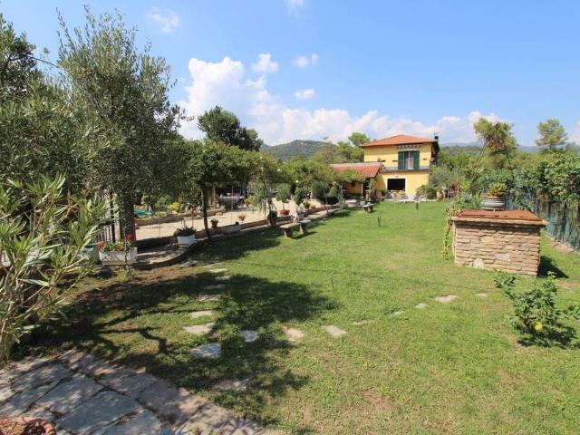 Villa di 330 mq in vendita Regione San Rocco, 1, Garlenda, Liguria