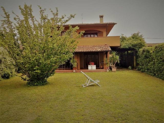 Villa di 340 mq in vendita via cervi, Forte dei Marmi, Toscana