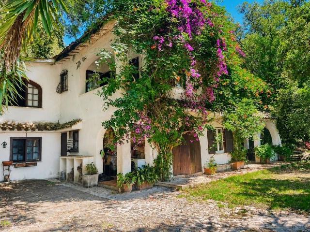 Villa di 345 mq in vendita Via Arezzo, 4, Sabaudia, Latina, Lazio