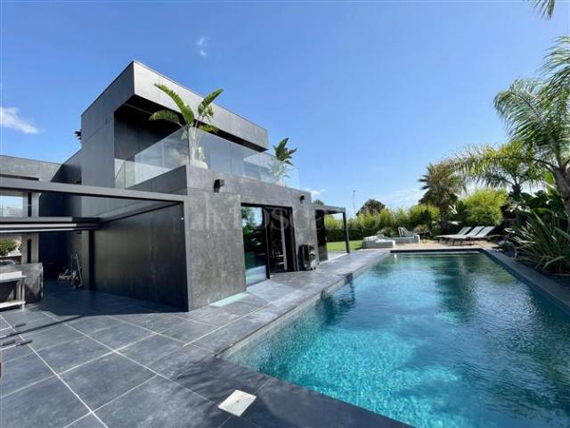 Villa di 350 mq a LECA Albenga