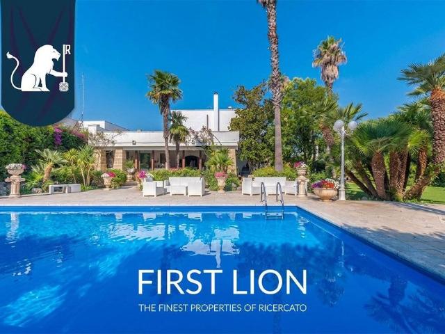 Villa di 360 mq in vendita Via Rapolla, 36, Lecce, Puglia