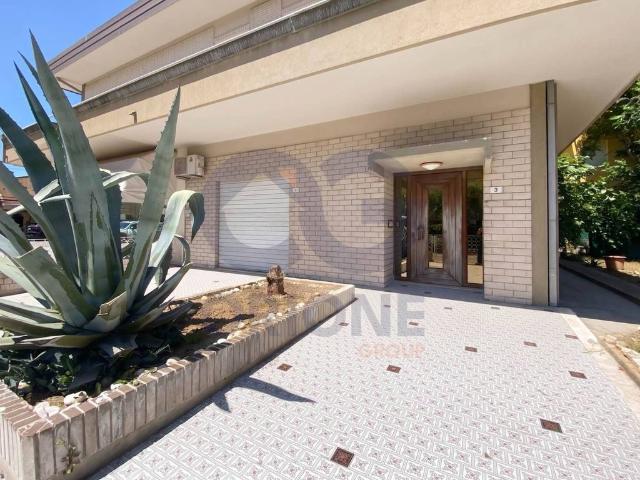 Villa di 370 mq in vendita Via Alfredo Oriani, 1, Cattolica, Rimini, Emilia Romagna