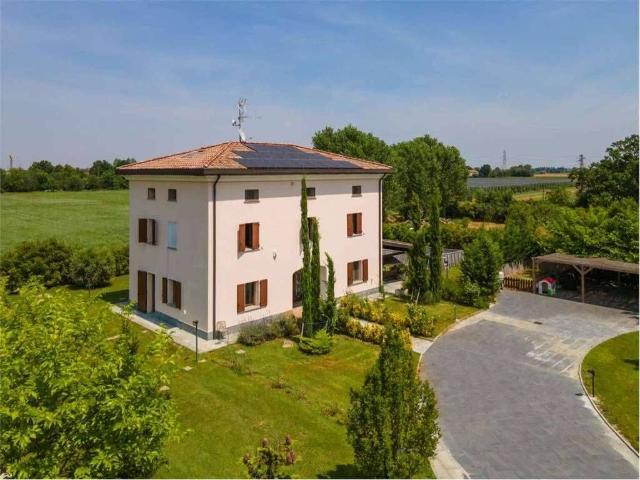 Villa di 370 mq in vendita STRADA PROVINCIALE 413 ROMANA SUD, 77, Carpi, Modena, Emilia Romagna